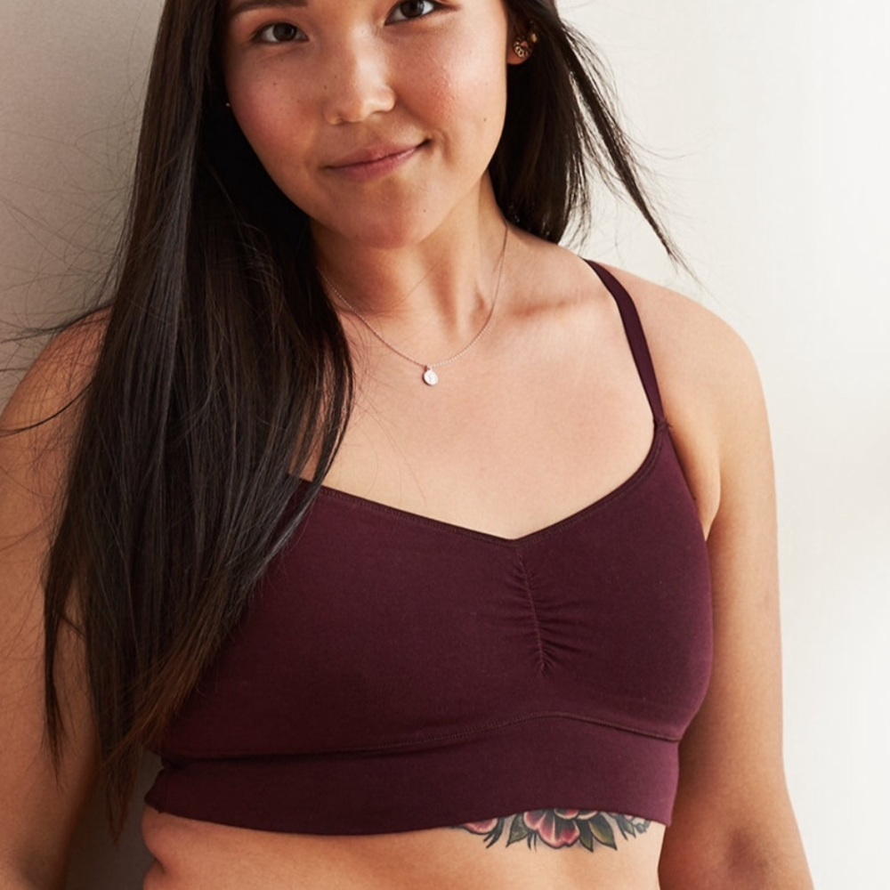 🆑 CRISS CROSS STYLE CROP TOP BRALETTE BUY 2 get 2